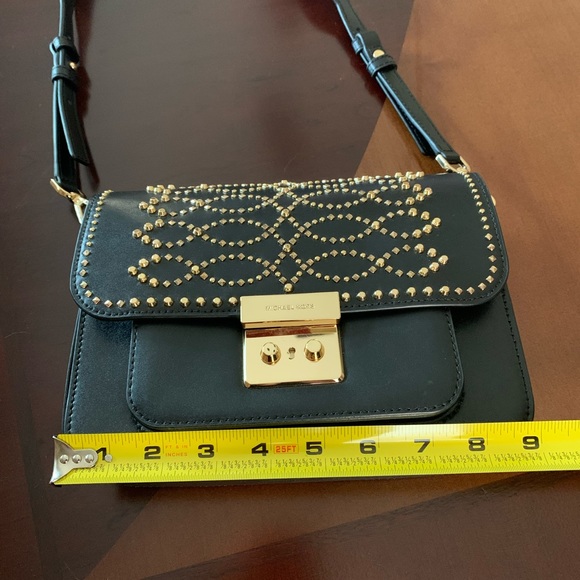 NWT Gorgeous Michael Kors - Picture 5 of 5